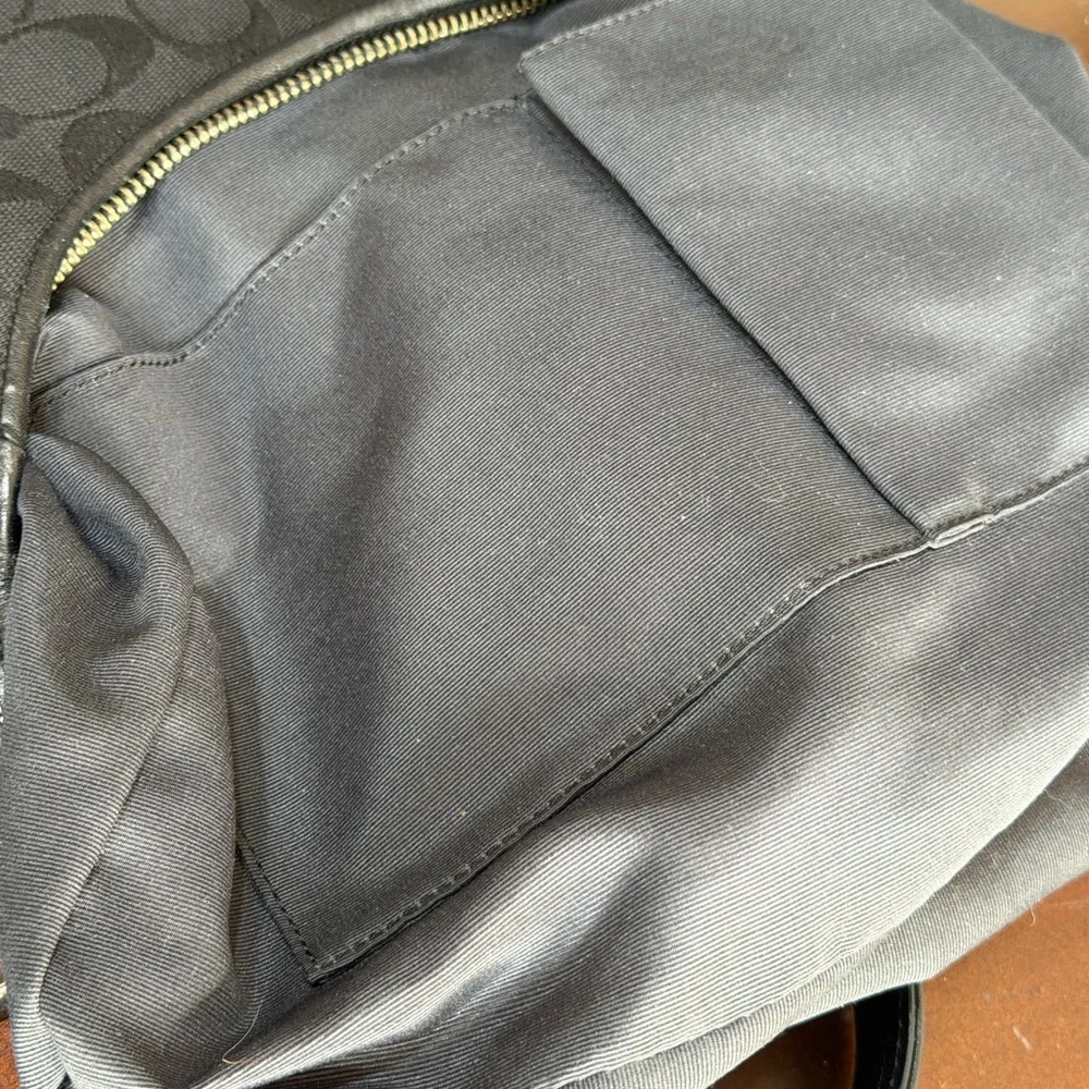 Coach black Hobo silver metal Excellent Condition - Picture 15 of 16